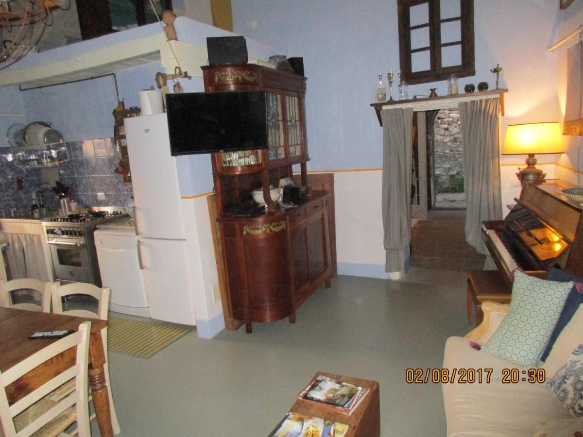 Comano Viandanti, Artisti E Sognatori住宿加早餐旅馆 外观 照片
