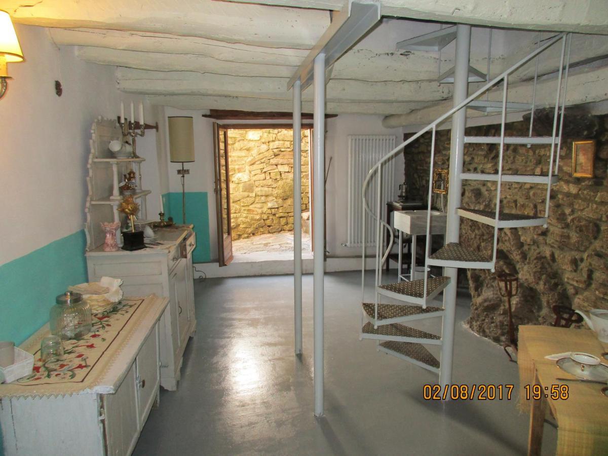 Comano Viandanti, Artisti E Sognatori住宿加早餐旅馆 外观 照片