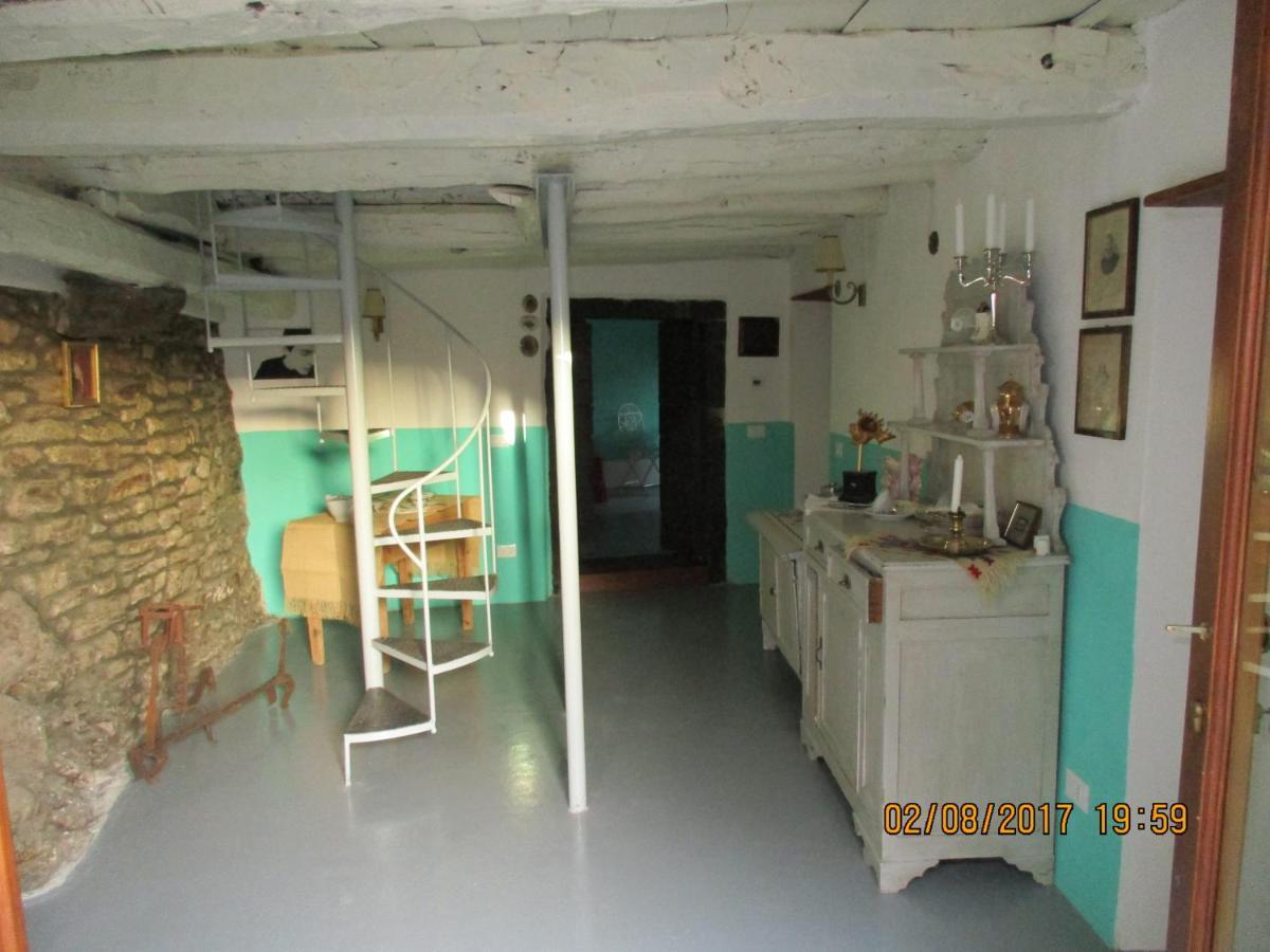 Comano Viandanti, Artisti E Sognatori住宿加早餐旅馆 外观 照片